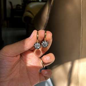 Boucles d'oreilles Caravan Midnight Gold avec pierres en zircon de 1,5 carat - Product Image 3