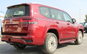 Sharp Red 2024 para GXR, Asientos de Cuero Usados, Transmisión Automática, Sistema de Navegación Bluetooth, Techo Solar Panorámico, Volante a la Izquierda - Product Image 3