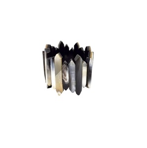 Brazalete de Cuerno Antiguo, Artesanía Hecha a Mano de Primera Calidad, Brazalete de Cuerno Altamente Pulido, Tamaño Personalizado y Nuevo Estilo en Oferta - Product Image 1