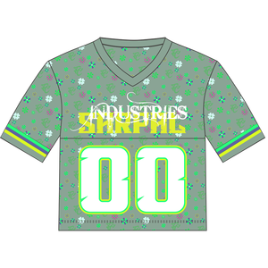 เสื้อยืดคอวีผ้าตาข่ายสำหรับผู้ชาย พิมพ์โลโก้ได้ตามต้องการ คุณภาพสูง ผลิตจากโพลีเอสเตอร์ 100% ระบายอากาศได้ดี เหมาะสำหรับเล่นกีฬา - Product Image 1