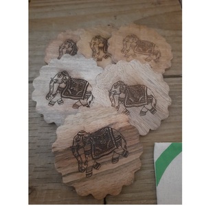 Sous-verres en bois de manguier écologiques avec logo personnalisé, épaisseur 5 mm, design carré pour hôtels, cafés, restaurants, style moderne et luxueux - Product Image 1