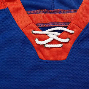 Camiseta de Hockey sobre Hielo Azul Personalizada con Rayas Naranjas, Nombre y Número 69 Bordados, para Entrenamiento Deportivo Masculino - Product Image 3
