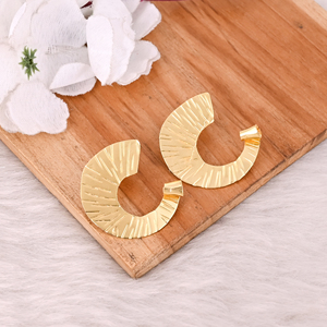 Venta al por mayor Lote 25 pares Chapado en oro amarillo Diseñador Stud Pendiente Encanto Joyería Boda Aniversario Regalo Boho Pendiente Joyería - Product Image 5