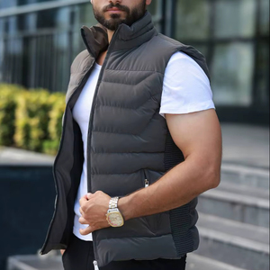 Chaleco y chaleco acolchado informal de talla grande para hombre, cómodo y elegante con relleno de nailon y cuello con capucha para la temporada de invierno - Product Image 1