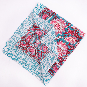 ผ้าพันคอผ้าฝ้ายพิมพ์ลายดอกไม้แบบกำหนดเอง ผ้าพันคอสี่เหลี่ยม ผ้าคลุมศีรษะนุ่มเป็นมิตรกับสิ่งแวดล้อม ผ้าพันคอสำหรับกิจกรรมกลางแจ้ง ขนาด 21x21 นิ้ว ระบายอากาศได้ดี - Product Image 3