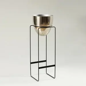 New Silver Metal Planter With Black Plant Stand Modern Planters For Indoor Plants Metal Floor Planter Set with Stand