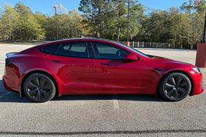 Tesla Model S Plaid Ultra Rojo 2023 USADO MÁS VENDIDO - Product Image 4