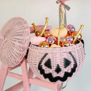 Seau en rotin tressé à la main rose et mignon, conçu pour Halloween, pour contenir des bonbons décoratifs, fournisseur d'artisanat vietnamien, OEM ODM - Product Image 2
