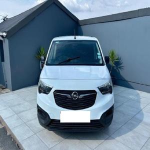 OPEL COMBO CARGO 1.6TD 2021 USADO, Volante a la Izquierda/Derecha - Product Image 1