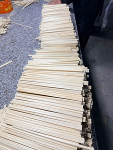 Smooth Round Disposable Chopsticks Supplier - Product Image 4