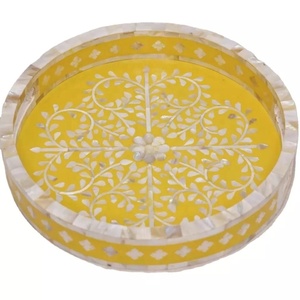 Plateau rond décoratif en nacre de qualité supérieure dans la tendance pour les portions à de nombreuses fins avec des artwares indiens - Product Image 1