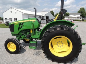 2021 JOHN E 5065E |   Mini Tractor Johnn 5065E 4WD/2WD con Motor Diésel de 75/40/25/20HP para Uso Agrícola - Product Image 2