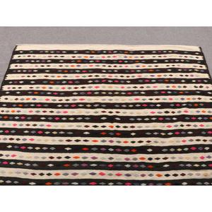 Grand tapis vintage 5,5x7,6 pieds, tapis turc Kilim noir à pois en laine - Product Image 4