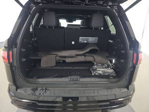 Toyota Sequoia Platinum 2025 2024 d'occasion en excellent état - Product Image 5