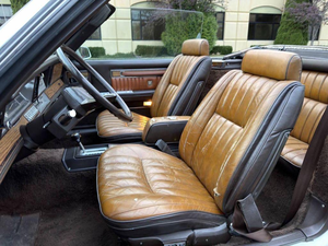 ใช้ปี 1983 สำหรับรถ LeBaron Base 2 ประตู เปิดประทุน พวงมาลัยซ้าย ภายในสีเข้ม เบาะหนัง ยาง R20 - Product Image 5