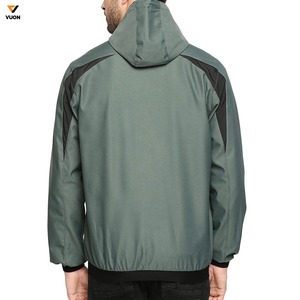 2025 nueva moda personalizada suave Shell cortavientos a prueba de viento impermeable cálido Softshell chaqueta de los hombres chaquetas con capucha - Product Image 4