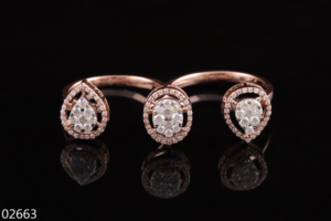 Anillo de Compromiso/Boda de Oro Amarillo de 14K con Diamante de Laboratorio de 2.222 CT, Corte Brillante Redondo, para Mujer / Certificado IGI, Estilo Moderno - Product Image 2