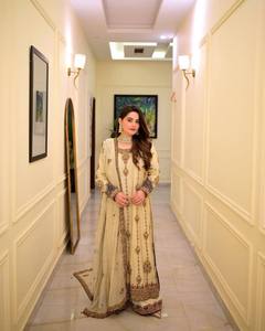 ชุดสูทปากีสถานแบบใหม่ชุดผ้าไหมหนืดปักลายและดีไซน์เนอร์ชุด dupatta ดั้งเดิมสำหรับสนามหญ้า - Product Image 4