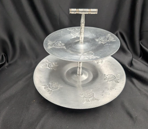 Support à gâteau en métal décoratif fait main, nouveau design unique, décoration de table, fabricant de supports à gâteau - Product Image 1