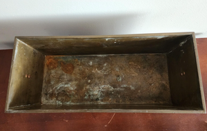 Maceta de Aluminio Martillado con Acabado Pulido, Diseño Tradicional de Casa de Campo, Elegante y Lujosa, Color Dorado, Pequeña, para Interiores - Product Image 5