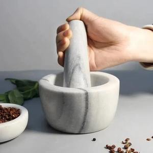 Elegante Juego de Mortero y Maja de Cerámica Negra, Hecho a Mano por Artesanos, Ecológico, Sostenible, Solo Lavable a Mano, Duradero, Fácil de Limpiar, para el Hogar - Product Image 5