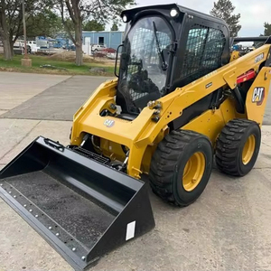 รถตักล้อยางแคตเตอร์พิลลาร์ JCB 272D3 ปี 2023 ขนาด 3 ตัน พร้อมอุปกรณ์ตักด้านหน้าและตักไม้ - Product Image 1