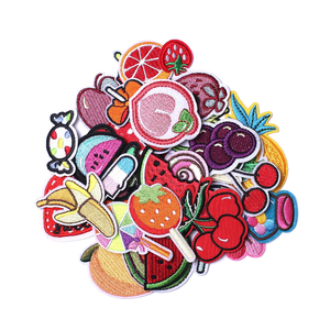 Hot bán sắt trên vòng hình dạng đầy màu sắc thêu sequin Nụ cười các bản vá lỗi cho quần áo - Product Image 2