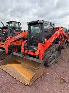 Good Workhorse Kubota SVL75-3 Compact Track Loader Built for Demanding Jobsites Hydraulic Skid Steer Crawler Equipment - Product Image 1
