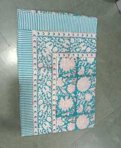 Nappes de Noël au meilleur prix, nappe élégante en coton uni avec impression à la main, nappe personnalisée avec logo - Product Image 1