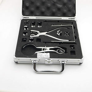 Kit de presa de goma Dental de acero inoxidable de calidad superior marco fórceps abrazaderas punzón instrumentos funda protectora OEM personalizable - Product Image 5