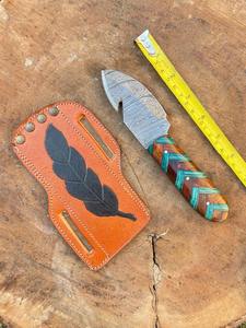 Cuchillo de Caza de Acero de Damasco con Mango de Madera de Diseño Único, Cuchillo de Caza de Hoja Fija, Cuchillo de Despellejar para Acampar, Funda de Cuero - Product Image 6