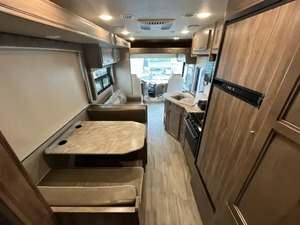 Se vende E-n-t-e-g-r-a C-o-a-c-h V-i-s-i-o-n 3-1-V usado del 2019. - Product Image 3