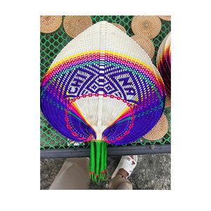 Abanico de Mano de Bambú de Primera Calidad para Producción Artesanal - Product Image 1