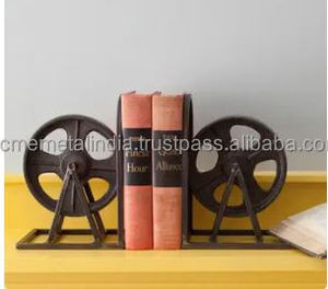 Support de livre en métal avec finition noire, parfait pour la décoration de table, décoration de la maison, articles de décoration de luxe - Product Image 4