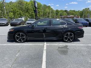 Toyota Camry XSE 2018 disponible à la vente / Disponible à la vente avec faible kilométrage, moteur essence, véhicule bien entretenu et sans accidents. - Product Image 4