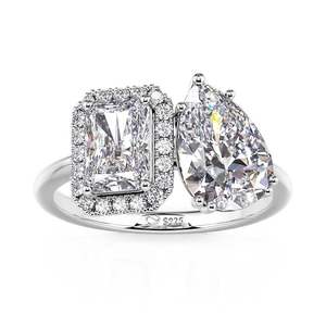 Anillo Jeulia Toi Et Moi con Dos Piedras en Forma de Halo, Esmeralda y Corte Pera en Oro Rosa de 18K - Product Image 2