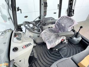 2025 Case 570SV 4WD RETROEXCAVADORA - Product Image 5