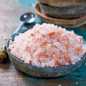 Polvo orgánico de sal rosa del Himalaya, flor pura y tallada a mano y estilos de amor para productos artesanales de cocina y bienestar - Product Image 1