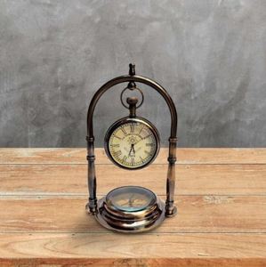 Horloge de table de navire nautique en laiton antique suspendue de luxe pour la décoration de bureau à domicile horloge de bureau nautique décorative intérieure quantité en vrac - Product Image 5