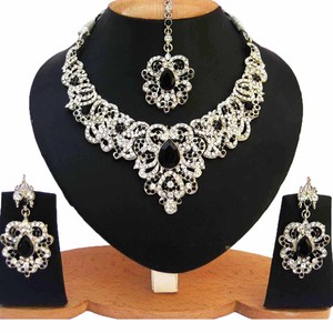 Ensemble de bijoux artificiels traditionnels en alliage vintage à fleurs pour femmes, fiançailles, anniversaire, mariage, fête nuptiale, collier, boucles d'oreilles - Product Image 1