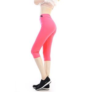 Leggings Capri de fitness personnalisés de haute qualité pour femmes motif solide vêtements de sport d'entraînement taille moyenne pour le sport et le yoga - Product Image 1