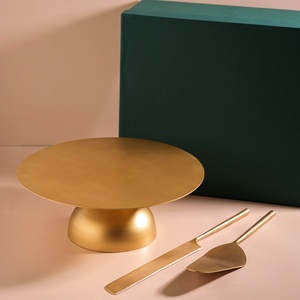 Juego de 3 Piezas de Soporte para Pastel de Metal Dorado de Lujo, Ecológico, Hecho a Mano, con Cuchillo y Servidor, Pedestal Moderno para Exhibición de Postres para Bodas y Cumpleaños - Product Image 2