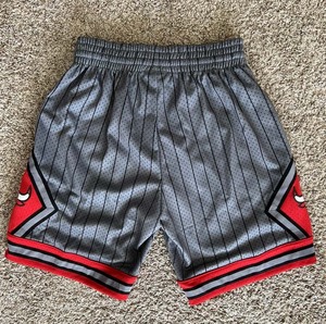 Pantalones Cortos de Baloncesto de Verano, Diseño Vintage, Corte Informal, 100% Poliéster, Doble Capa de Malla, Certificación BSCI, MOQ Bajo, Fabricantes Personalizados - Product Image 6