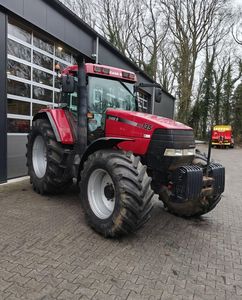 Tractor de ruedas de granja Case IH bastante usado, completamente funcional con componentes básicos, entrega rápida a la venta, tractor Case Ih usado limpio - Product Image 3