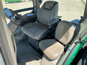 Tracteur agricole JOHNN DEAR 8RT 370 2RM à transmission par engrenages, haute productivité, en stock, 152 CV - Product Image 6