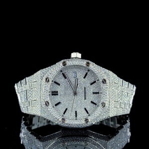 Exportation Qualité Exclusive Entièrement Blanc Bling Montre pour Hommes Avec Diamants Naturels et Quartz Chronométrage Disponible à la Vente - Product Image 1