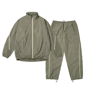 Conjunto Deportivo de Nylon para Hombre, Chaqueta Cortavientos Unisex de Talla Grande y Pantalones con Cierre Ajustable en el Dobladillo, Ropa Deportiva Impermeable - Product Image 1
