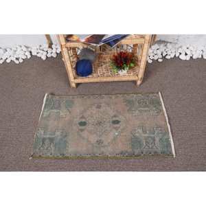 Alfombra de lana Vintage de 1,4x2,7 pies, patrón geométrico verde Beige, área grande clásica, diseño de retazos rectangulares, látex para uso en pasillos - Product Image 1