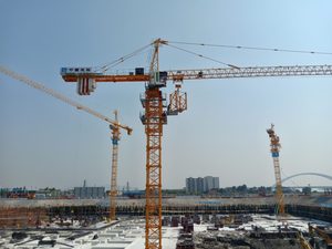 Grues à tour Topkit 10-12 tonnes, moment de levage 1600 <span class=keywords><strong>KN</strong></span>.m, pompe moteur incluse, haute efficacité opérationnelle pour la construction - Product Image 4