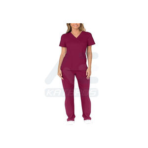 Traje Médico ClinicalPro Diseñado para Profesionales de la Salud que Combina la Resistencia de la Tela con el Control del Aliento - Product Image 1